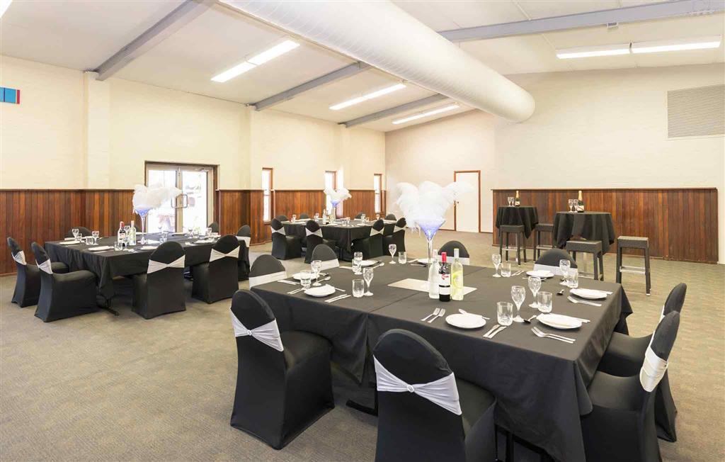 Hotel Ibis Styles Karratha Exterior foto