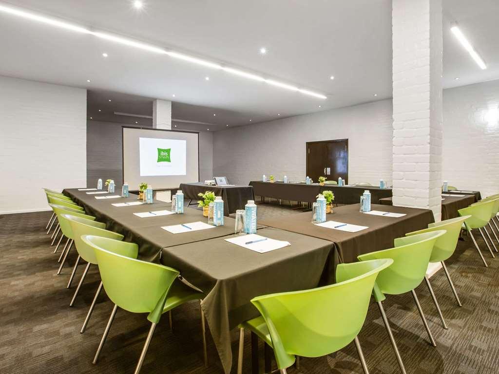 Hotel Ibis Styles Karratha Facilidades foto
