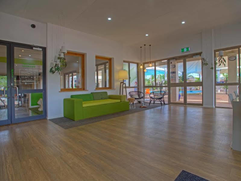 Hotel Ibis Styles Karratha Exterior foto